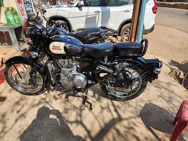 Second Hand Royal Enfield Classic 350 Classic Dark - Dual Channel ABS in Gwalior