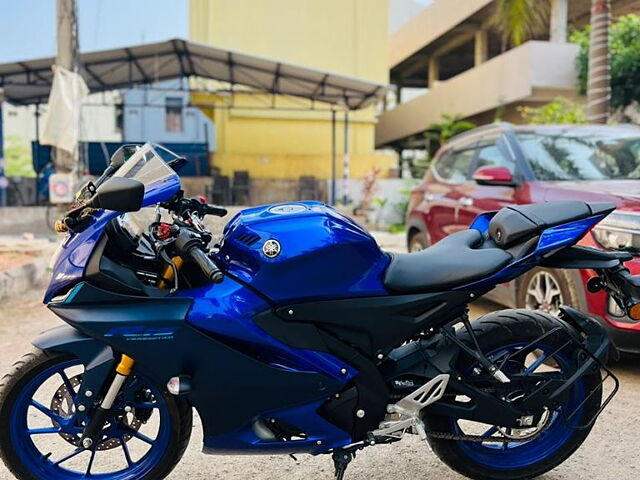 Second Hand Yamaha R15 V4 Racing Blue [2022] in Mancheral