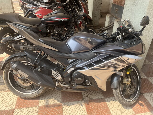Second Hand Yamaha YZF R15 [2011-2018] V 2.0 in Dombivali
