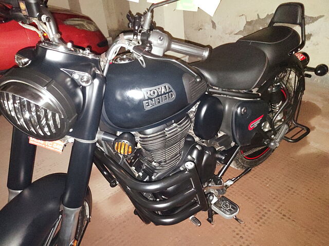 Second Hand Royal Enfield Classic 350 Classic Dark - Dual Channel ABS in Ghaziabad
