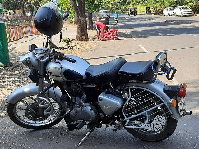 Second Hand Royal Enfield Classic 350 Halcyon - Single Channel ABS in Alibag
