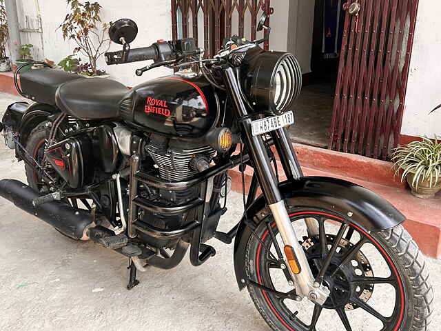 Second Hand Royal Enfield Classic Stealth Black ABS in Siliguri