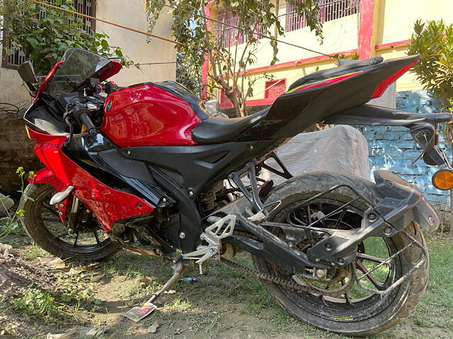 Second Hand Yamaha R15 V4 Metallic Red in Madhubani
