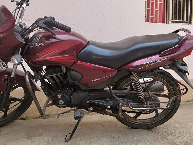 Second Hand Honda Shine Electric Start/Drum/Alloy (BS III) in Deoghar