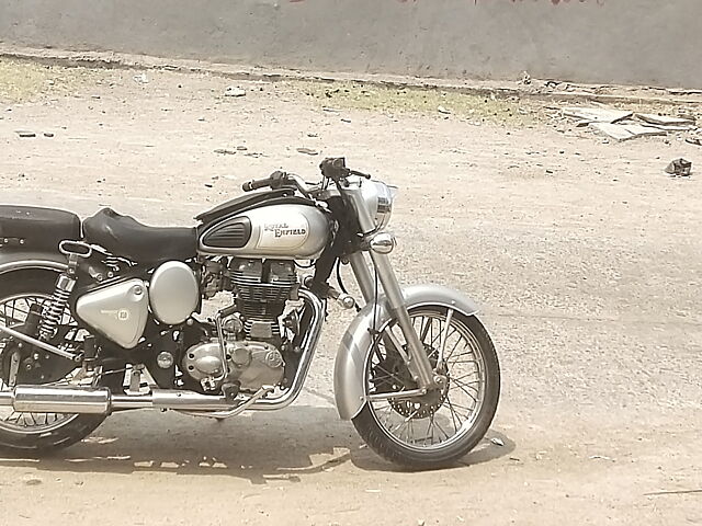 Second Hand Royal Enfield Classic 350 Classic Signals - Dual Channel ABS in Adoni