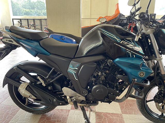 Second Hand Yamaha FZ V 2.0 Standard in Vellore