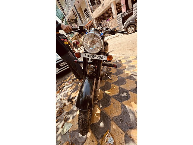 Second Hand Royal Enfield Classic 350 Classic Signals - Dual Channel ABS in Bharatpur