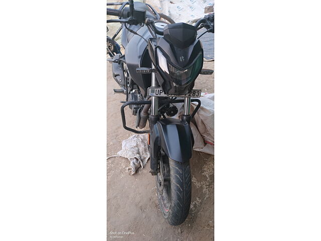 Second Hand Hero Xtreme 160R Stealth Edition in Chandauli