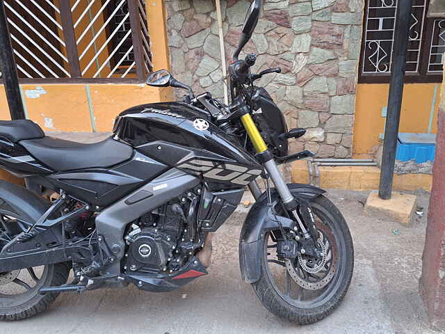 Second Hand Bajaj Pulsar NS200 Dual Channel ABS in Tumkur