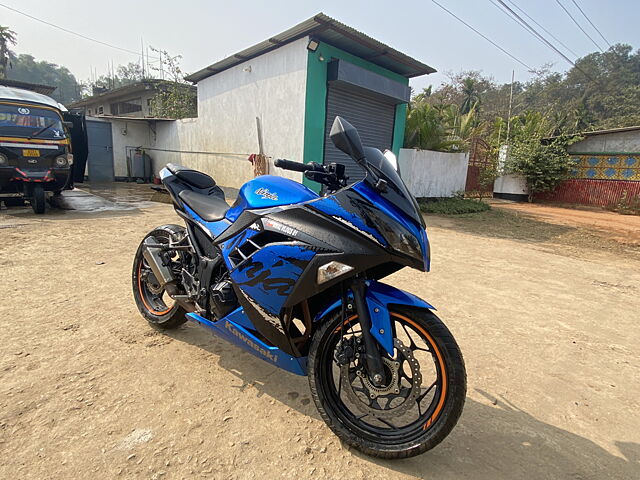 Second Hand Kawasaki Ninja 300 Standard in Guwahati