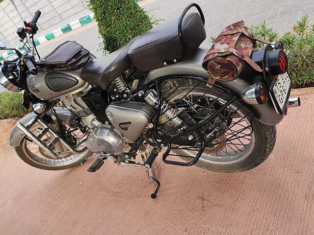 Second Hand Royal Enfield Classic Gunmetal Grey ABS in Hyderabad