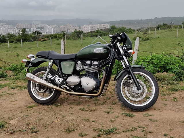 Second Hand Triumph 2016 Thruxton Standard in Pune