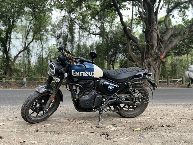 Second Hand Royal Enfield Hunter 350 Metro Rebel in Kolkata