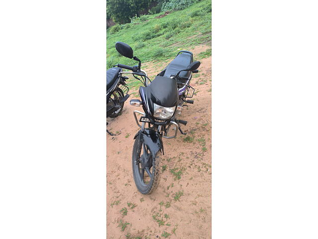 Second Hand Hero Super Splendor Self-Drum Alloy - BS VI in Gandhinagar