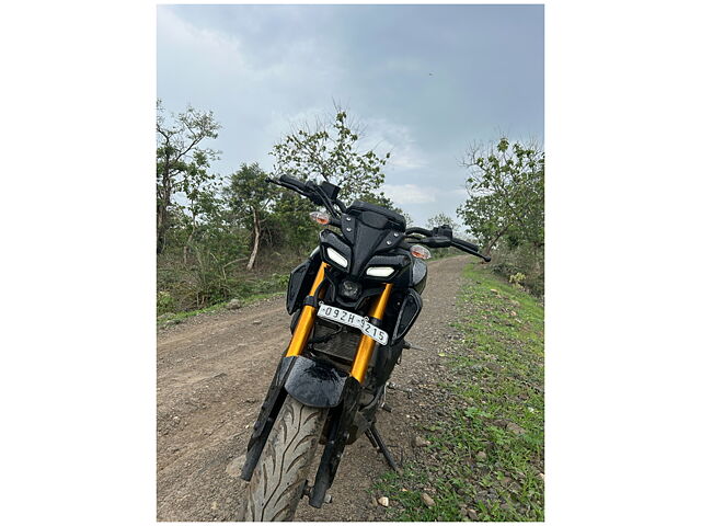 Second Hand Yamaha MT 15 V2 Metallic Black in Indore