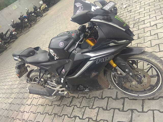 Second Hand Yamaha R15 V4 Dark Knight in Delhi