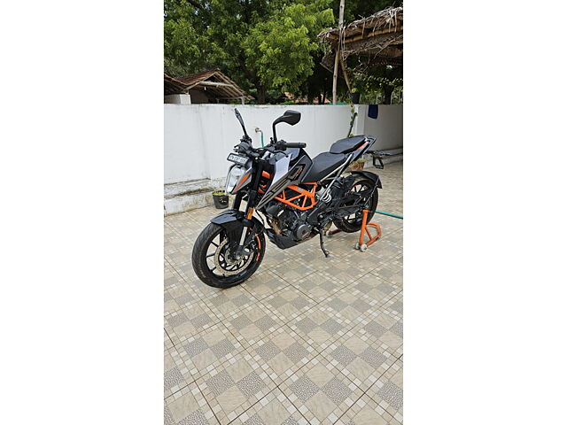 Second Hand KTM 250 Duke Standard in Erode