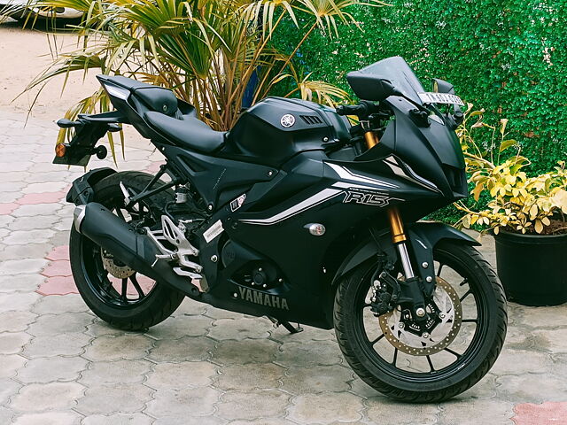 Second Hand Yamaha R15 V4 Dark Knight [2022] in Salem