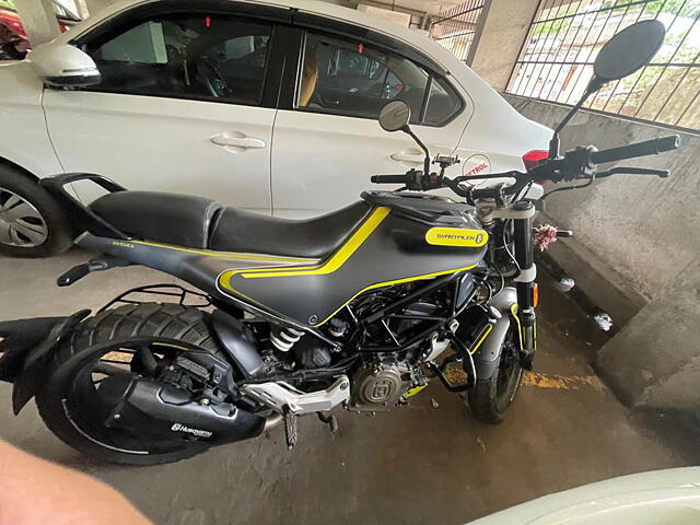 Used 2021 Husqvarna Svartpilen 250 Standard for sale in Mumbai at Rs.1 50 000 BikeWale