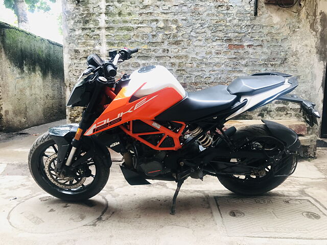 Second Hand KTM 125 Duke Standard in Ratlam