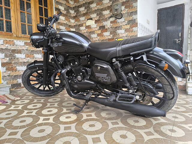 Second Hand Jawa 42 2 Channel - Alloy - All Star Black Matte in Hyderabad