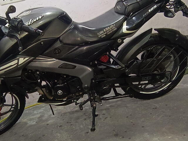 Second Hand Bajaj Pulsar NS125 Standard in Delhi