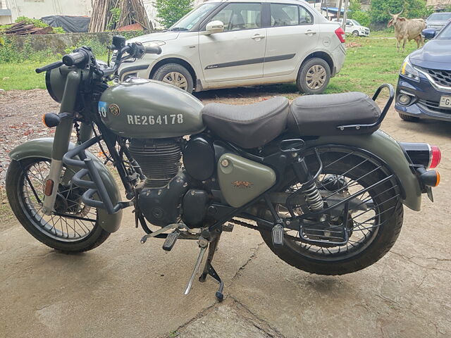 Second Hand Royal Enfield Old Generation Classic 350 2021 Classic Signals - Dual Channel ABS in Bharuch