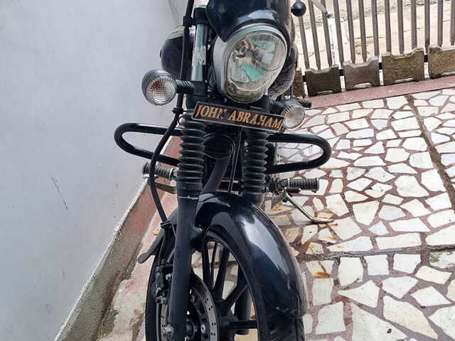 Second Hand Bajaj Avenger Street 180 Standard in Agra