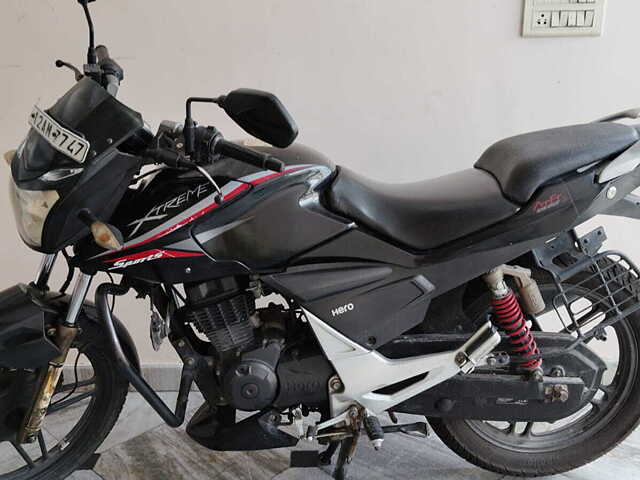 Second Hand Hero Xtreme 2014 Self Start Double Disc Brake Alloy Wheel in Muzaffarnagar