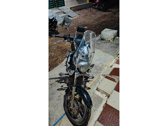 Second Hand Bajaj Avenger Cruise 220 Standard in Bhopal