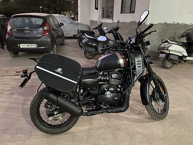 Second Hand Yezdi Adventure Mambo Black in Jaipur