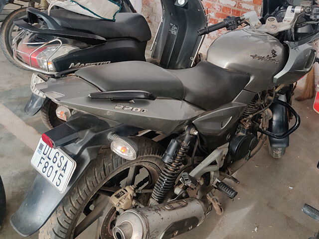 Second Hand Bajaj Pulsar 220S Standard in Ghaziabad