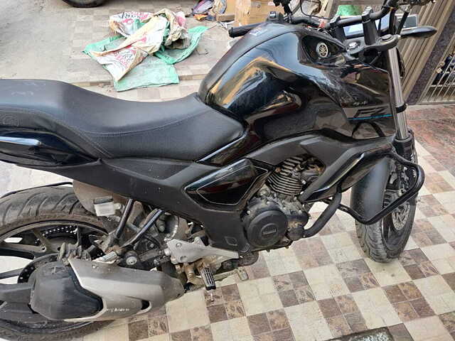 Second Hand Yamaha FZ FI Metallic in Gurgaon