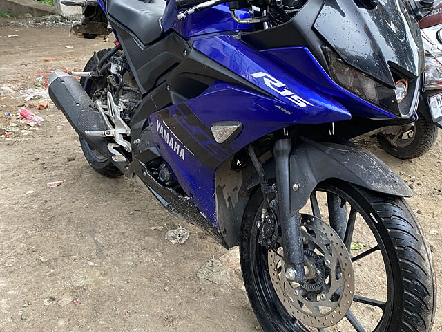 Second Hand Yamaha YZF R15 V3 Dual Channel ABS in Burhanpur