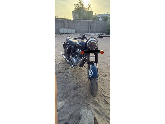 Second Hand Royal Enfield Classic 350 Dark in Bhuj