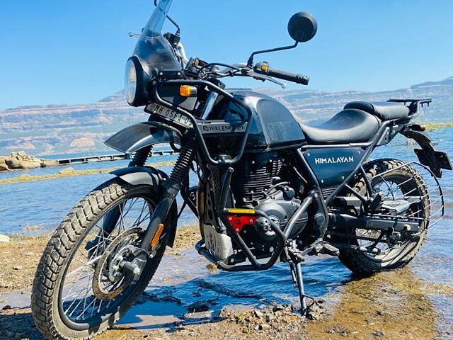 Second Hand Royal Enfield Himalayan [2015-2023] Pine Green and Granite Black [2021] in Kalyan