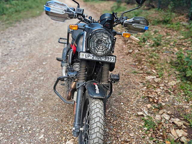 Second Hand Royal Enfield Scram 411 Blazing Black and Skyline Blue in Dehradun