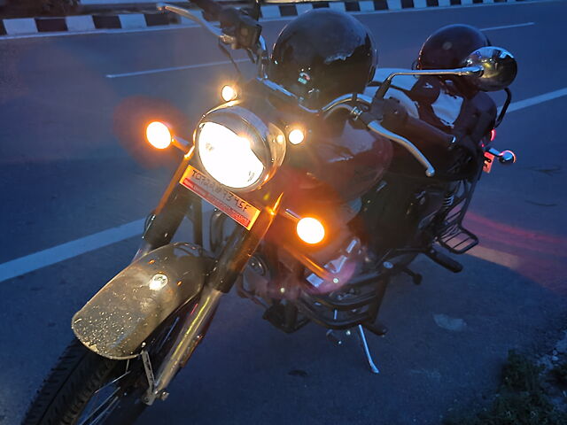 Second Hand Royal Enfield Classic 350 Signals in Kullu