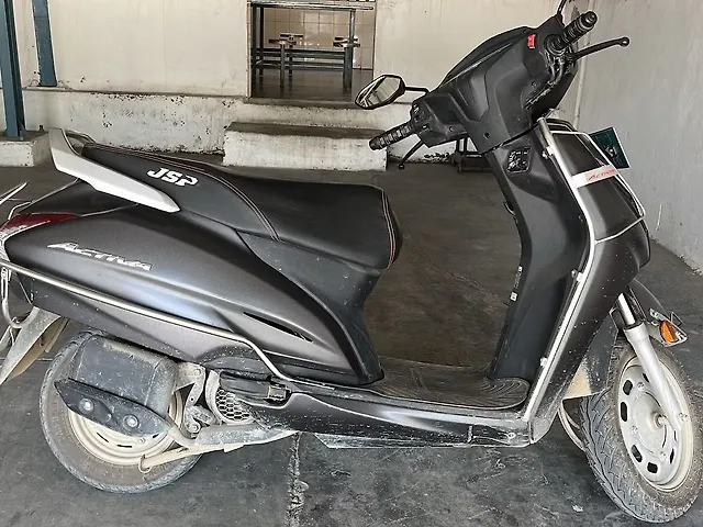 Grey Metallic Activa 6g Special Edition Black Colour Black Colour