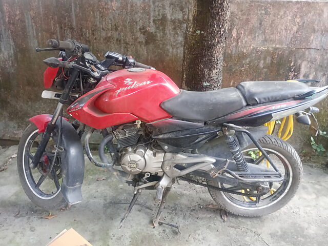 Second Hand Bajaj Pulsar 135 LS Standard in Barpeta