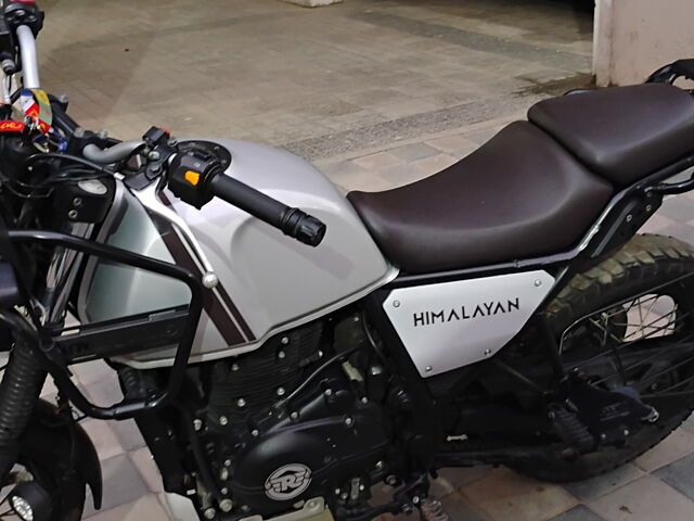 Second Hand Royal Enfield Himalayan [2015-2023] Dual Tone - BS VI [2021] in Guwahati