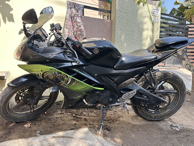 Second Hand Yamaha YZF R15 [2011-2018] V 2.0 in Jamnagar