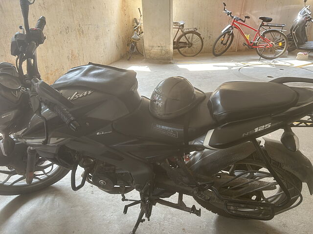 Second Hand Bajaj Pulsar N125 Disc in Bangalore