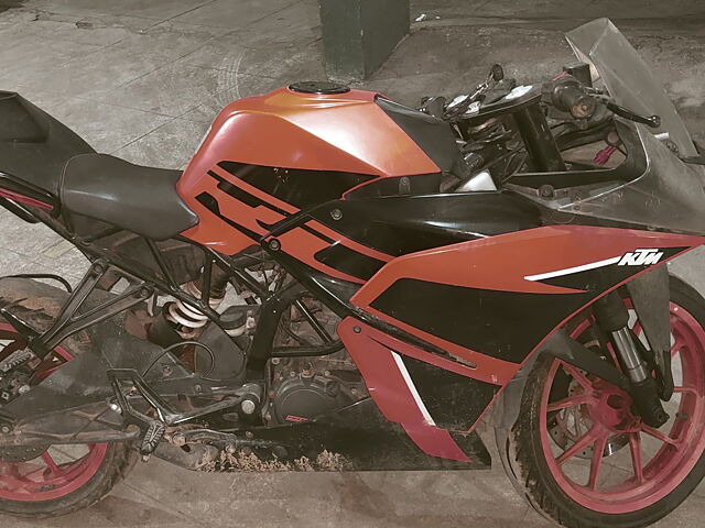 Second Hand KTM RC 125 Standard in Tirupati