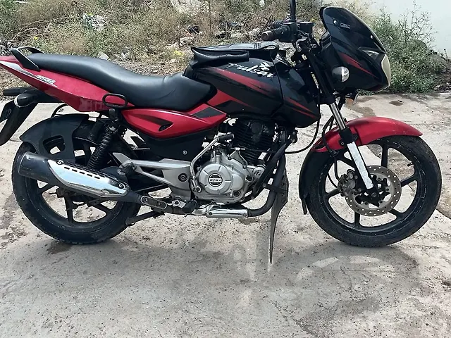 Used 2015 Bajaj Pulsar 150 Kick Start for sale in Bijapur at Rs.42,000
