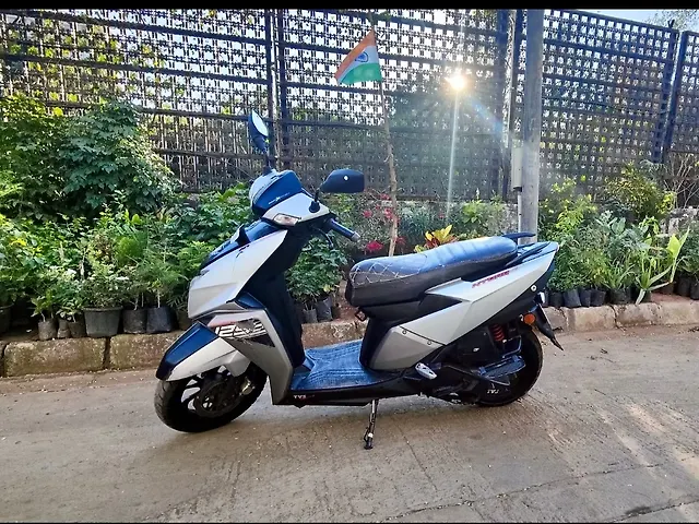 On Road Price In Ntorq Bs4 Race Edition 125 Race Tvs Ntorq 125 Bs4