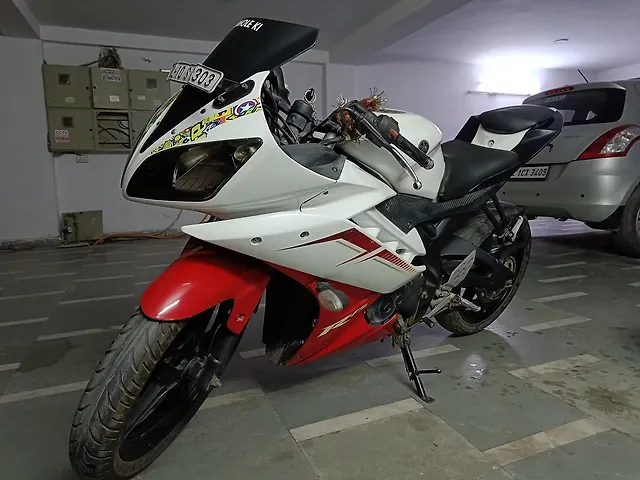 R15 Version Yamaha Yzf R15 2013 V2 Red And R15 V2 2013 Model Price
