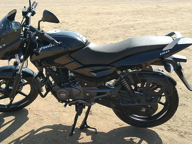 Black Pulsar 150 Standard Bs6 Colours Used 2019 Bajaj Pulsar N150