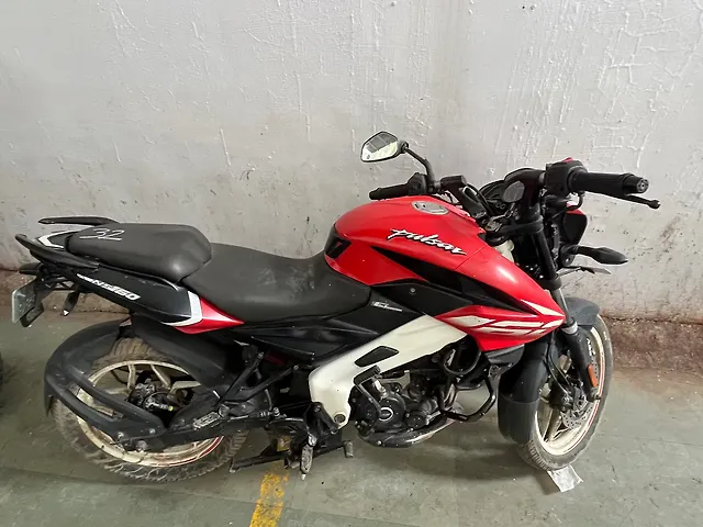 Twin Disc Bajaj Pulsar Ns160 Red Colour Used 2020 Bajaj Pulsar