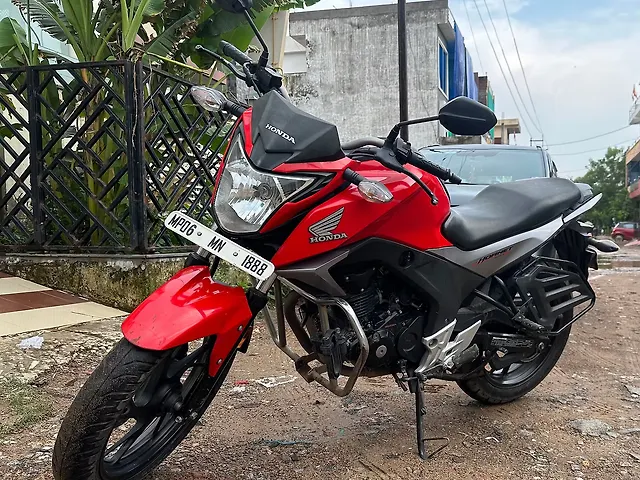 Red Hornet Bike 2016 Model Price Used 2016 Honda CB Hornet 160R